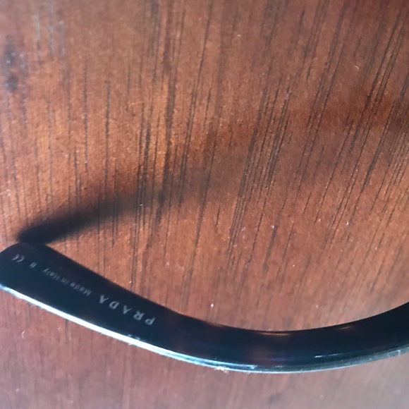 Authentic Prada Round Sunglasses - Picture 6 of 7